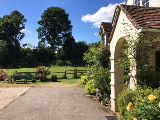 Bridge Cottage 米德赫斯特 外观 照片